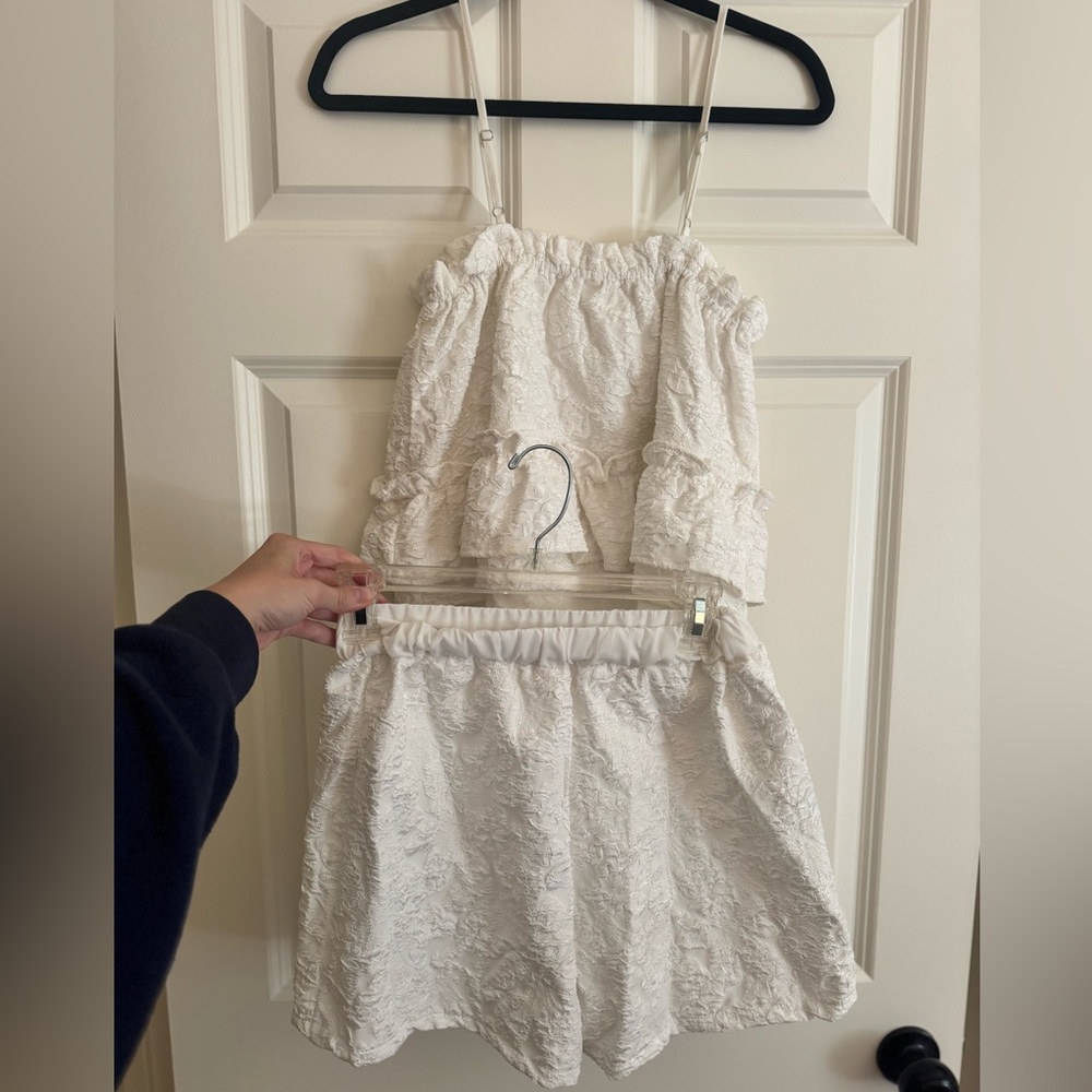 White Two Piece Set - Picture 7 of 9